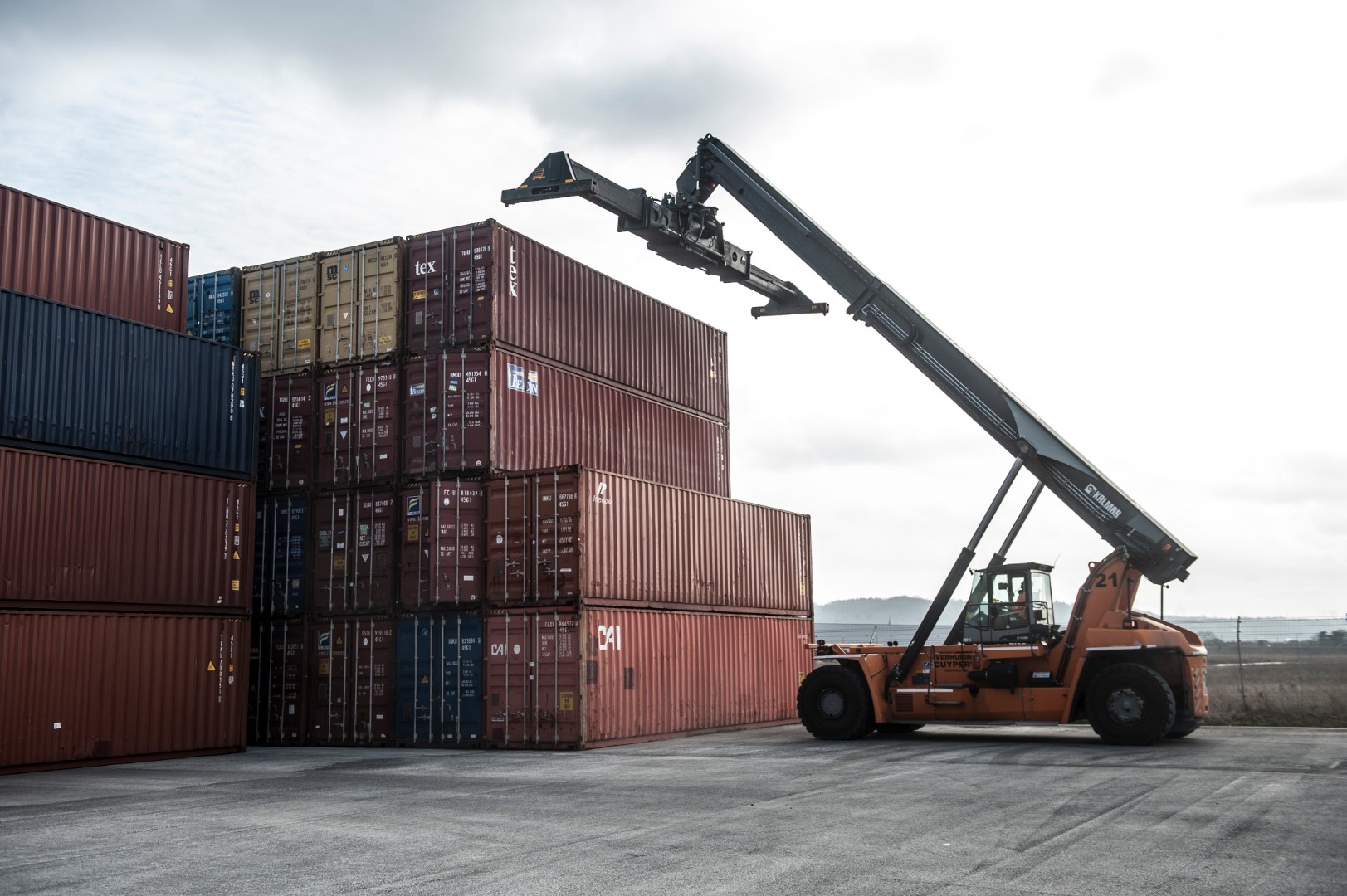 DP World Liege Container Terminals ) © Marco Mertens.JPG